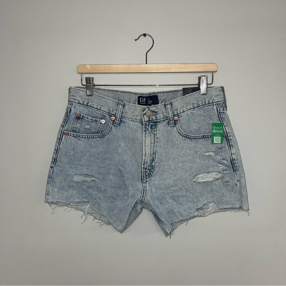 GAP Jean Shorts Women's Size 4 US Light Denim Mid Rise Destructed Stride NWT - Picture 2 of 12